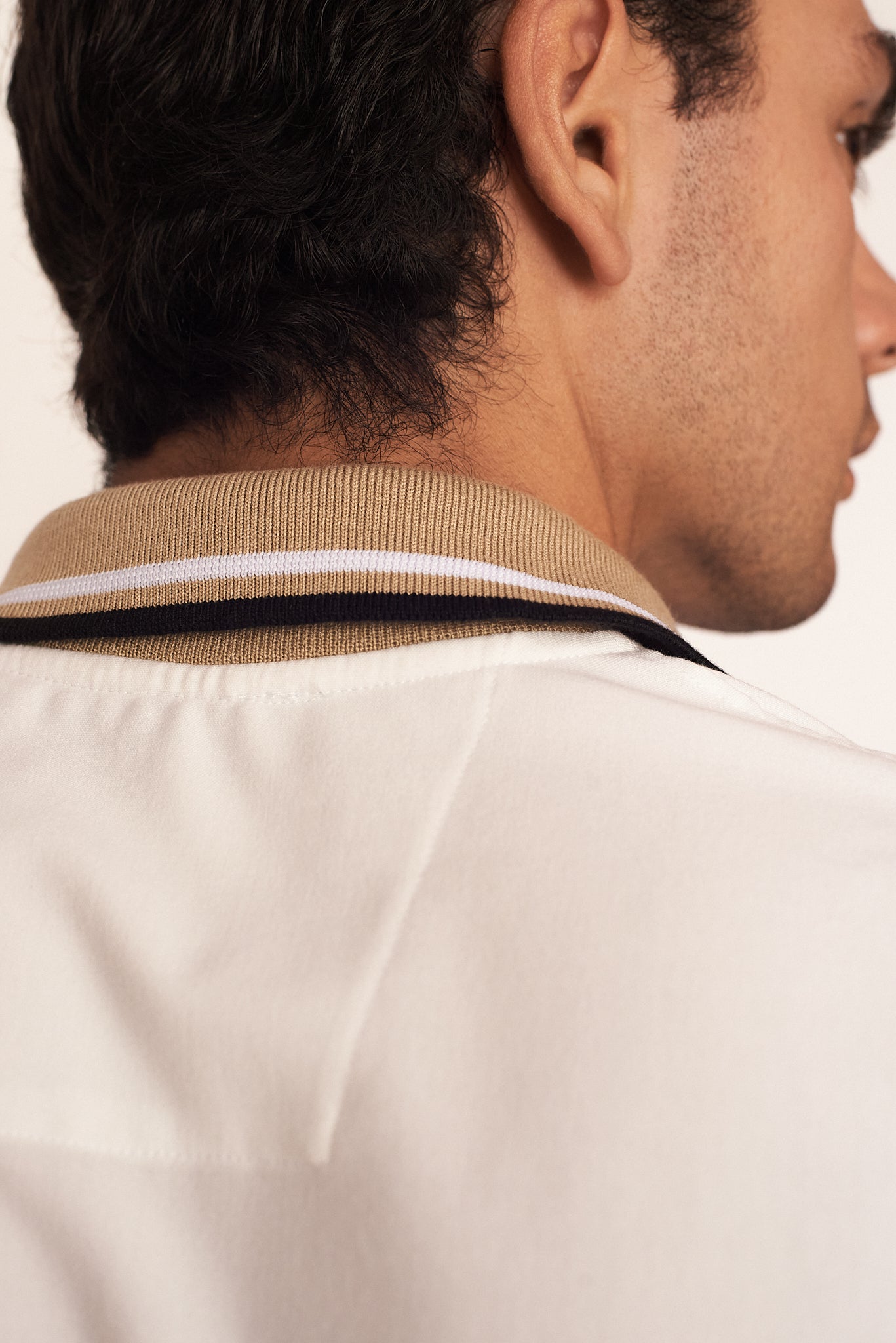 Lucano V - Cuello Beige